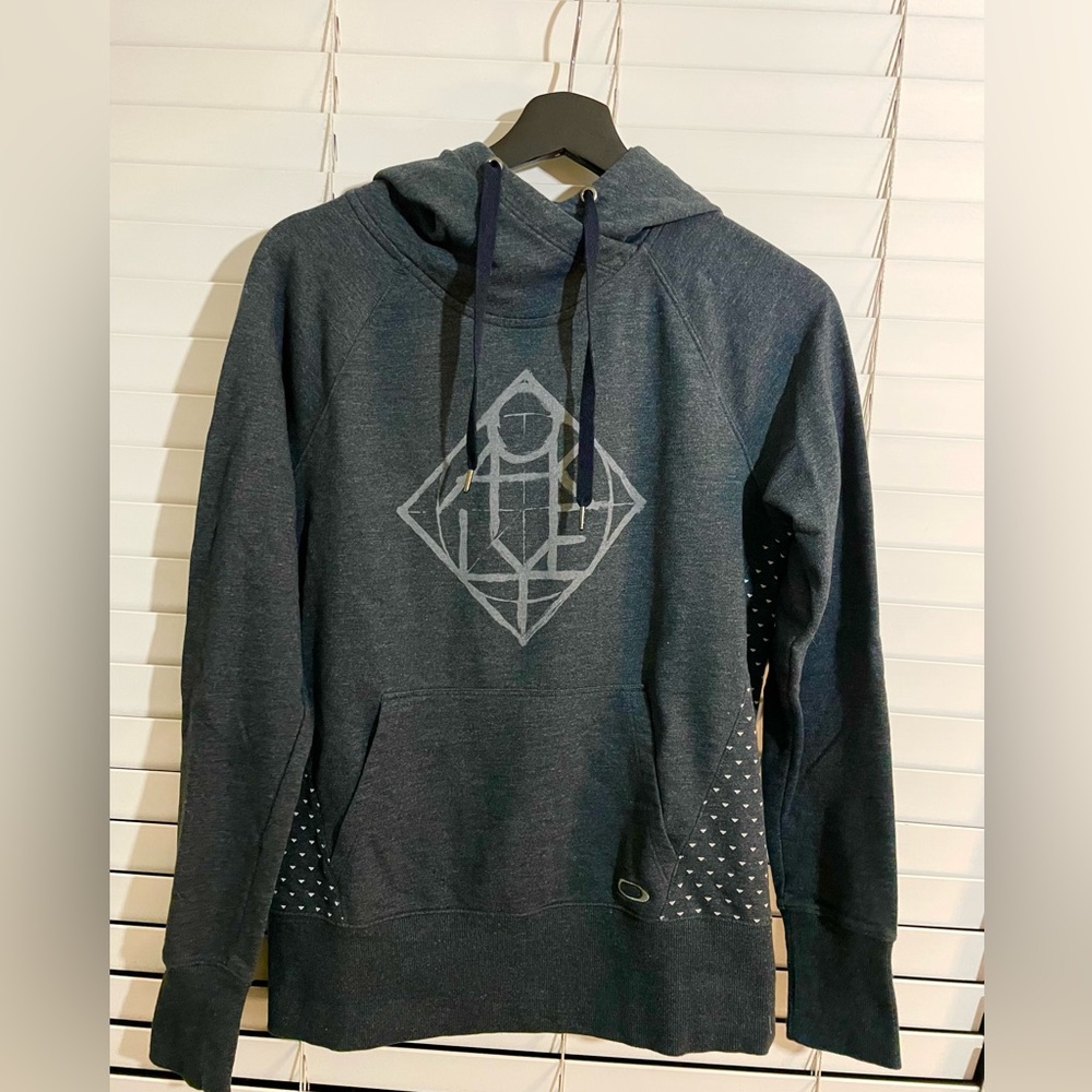 Oakley Pullover Hoodie w/ Heart Back Details